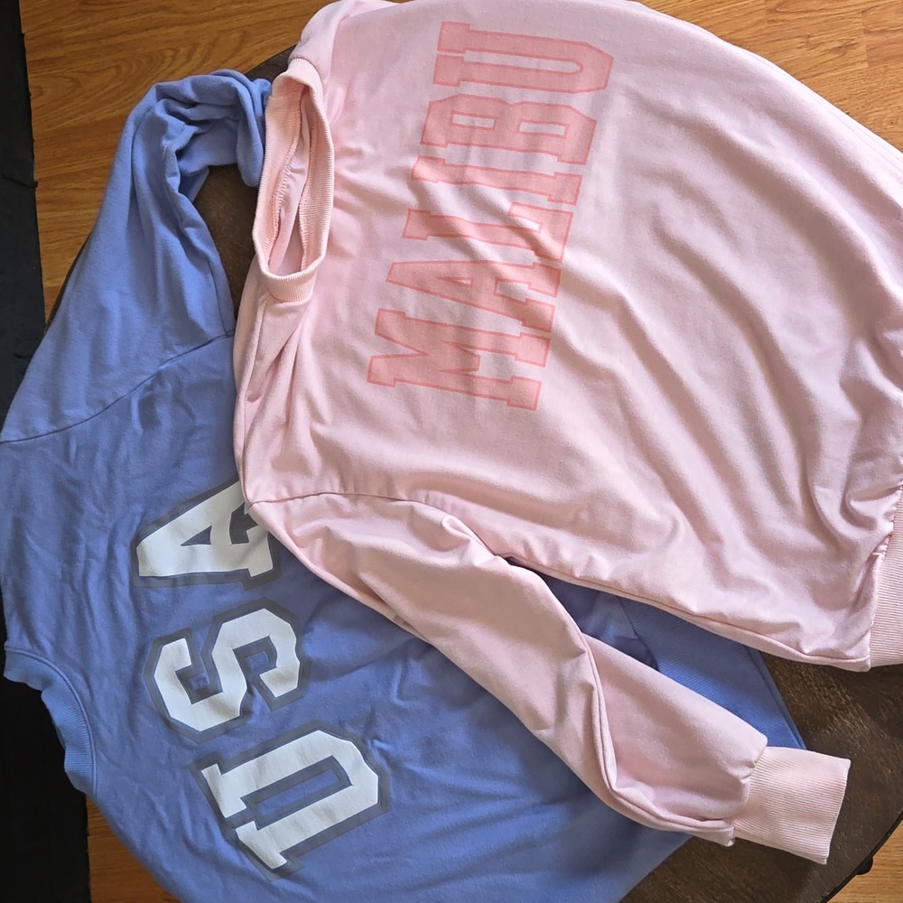 Crewnecks set of 2 size xs